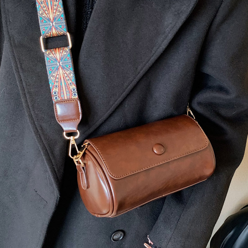 Vintage Niche Women's Small Bag 2023 Trendy Spring Season Versatile Wide Strap Single Shoulder Slant Cross Cylinder Bag