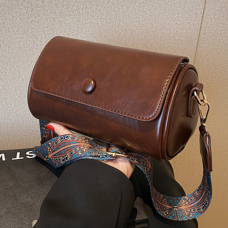 Vintage Niche Women's Small Bag 2023 Trendy Spring Season Versatile Wide Strap Single Shoulder Slant Cross Cylinder Bag