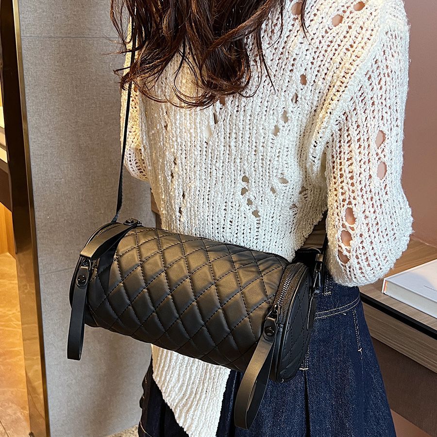 Rhomboid Cylinder Bag Women's Crossbody Bag Pillow Bag Oxford Cloth Nylon Cloth 2023 New Bucket Bag Checkerboard Popular Style