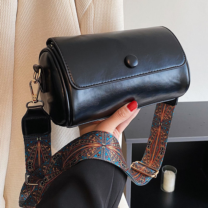 Vintage Niche Women's Small Bag 2023 Trendy Spring Season Versatile Wide Strap Single Shoulder Slant Cross Cylinder Bag